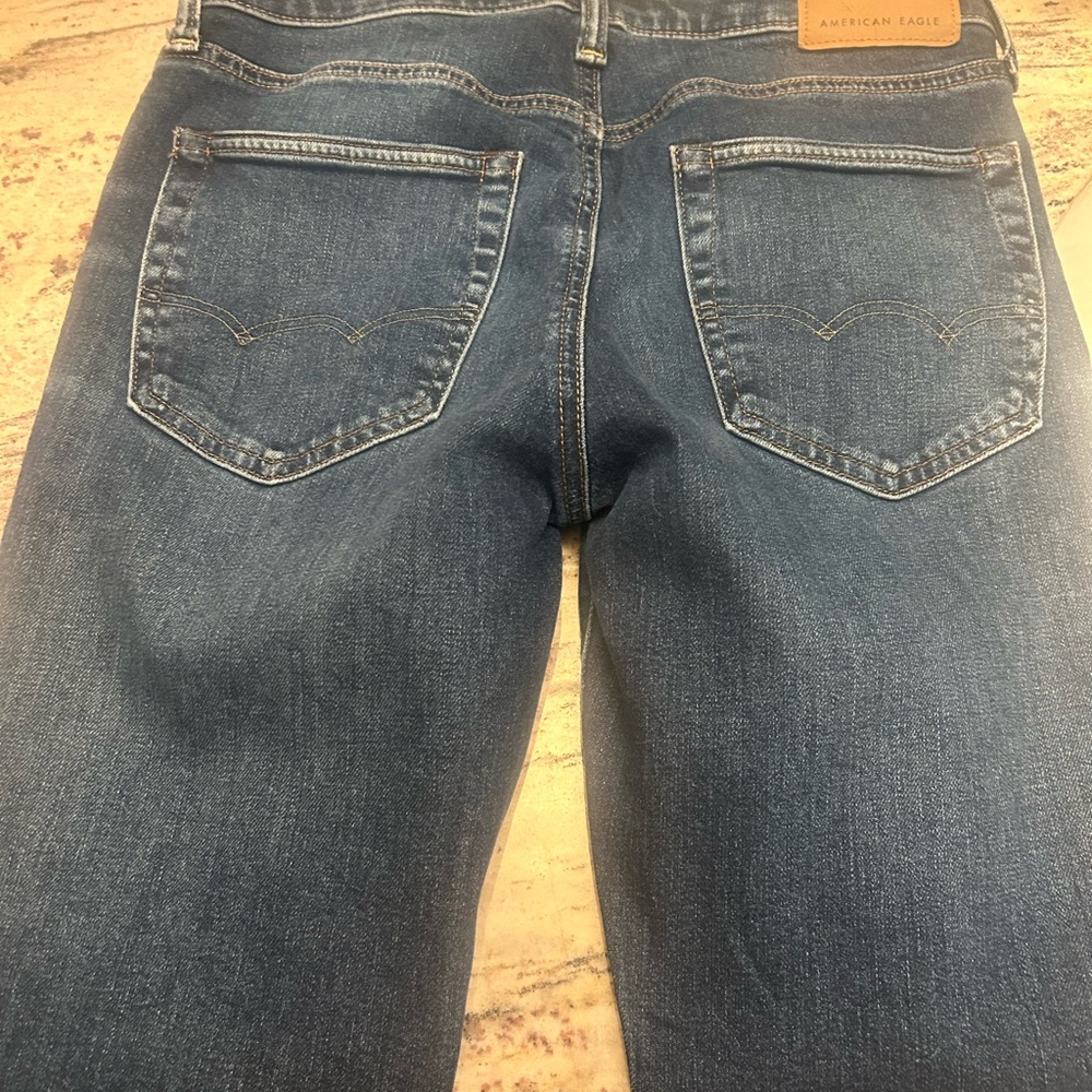 American Eagle Outfitters Women’s Classic Blue Straight Jeans